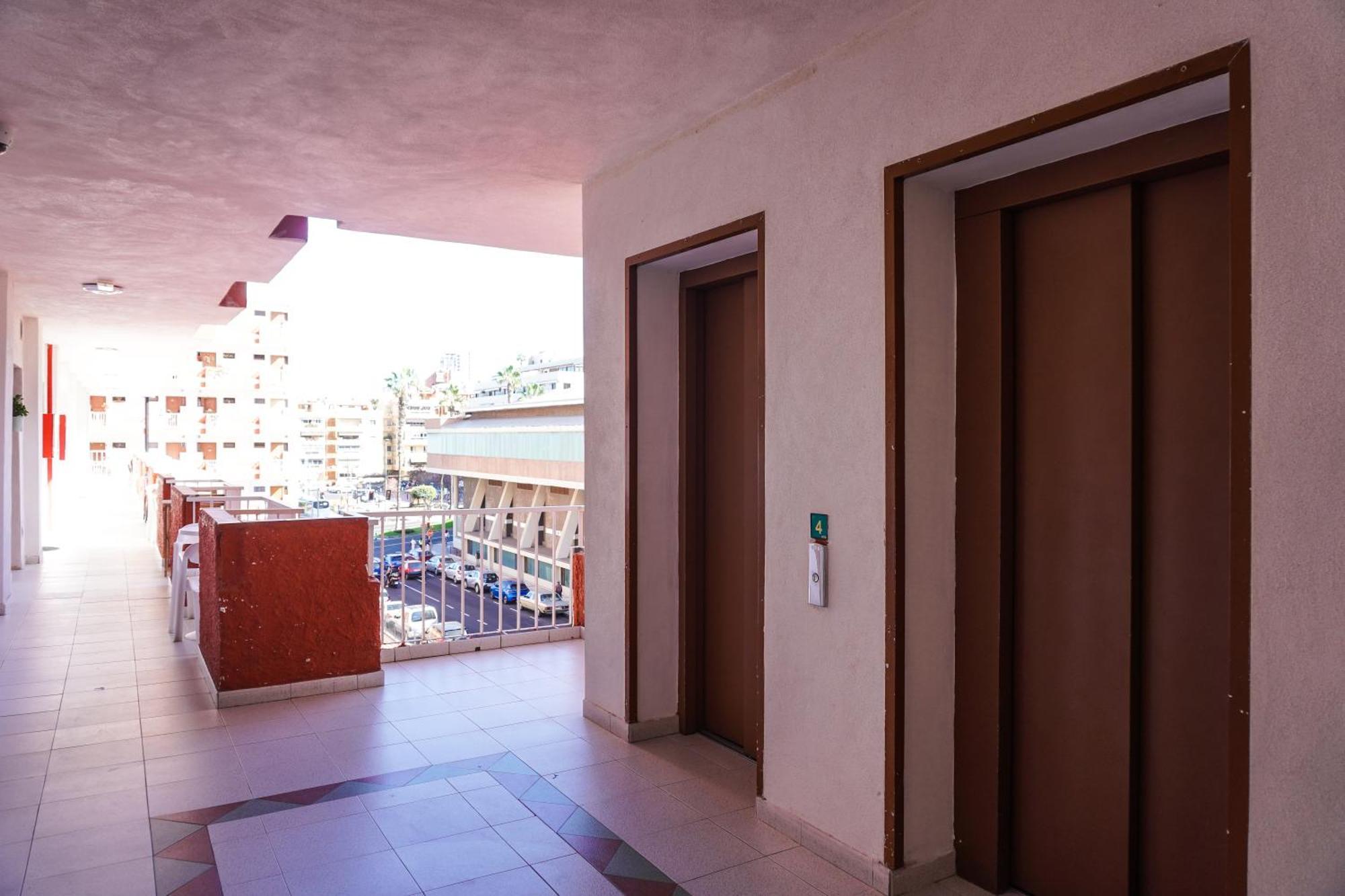 Modern Studio Close To The Beach With Pool Puerto de la Cruz  Bagian luar foto
