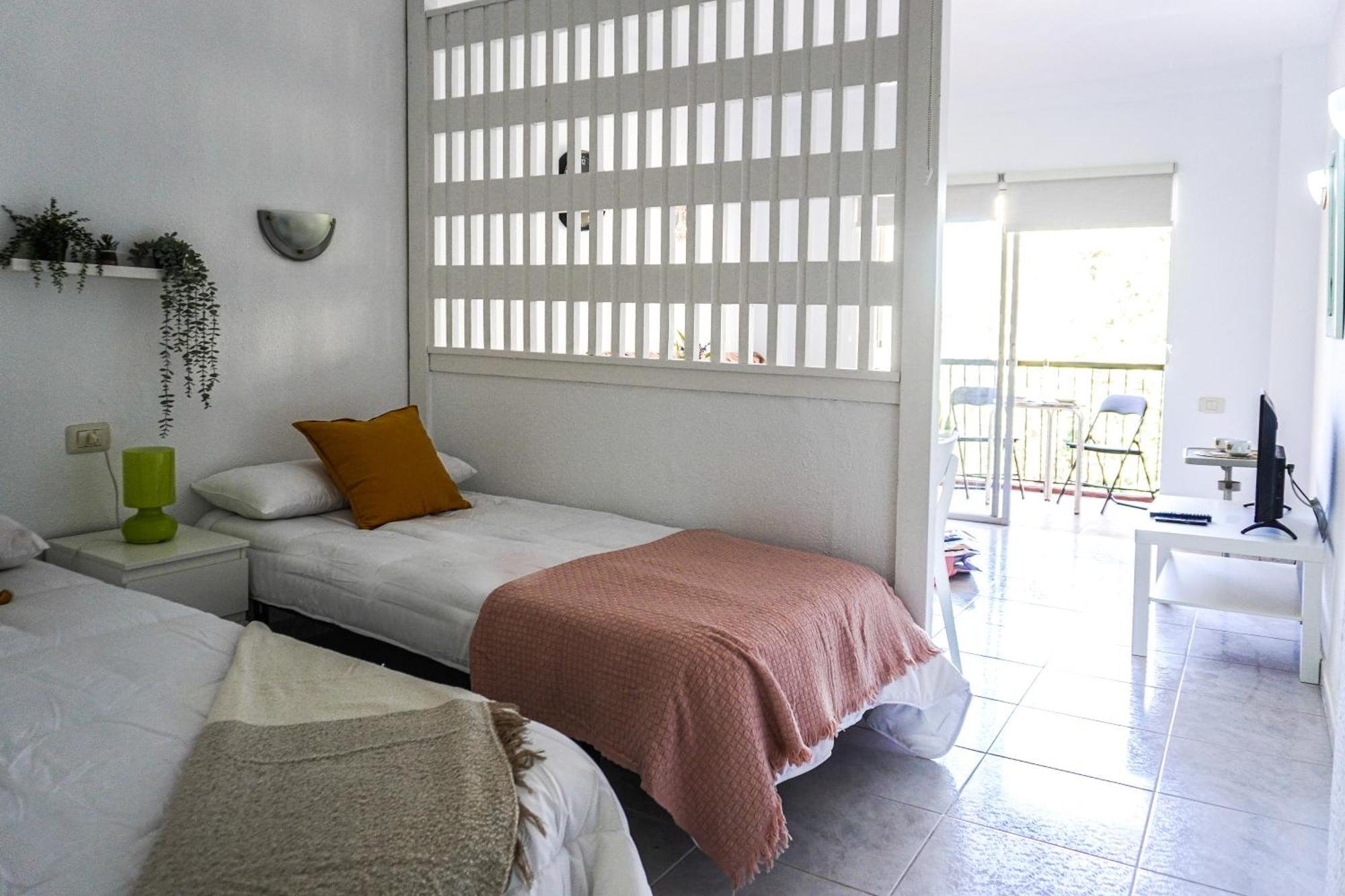 Modern Studio Close To The Beach With Pool Puerto de la Cruz  Bagian luar foto